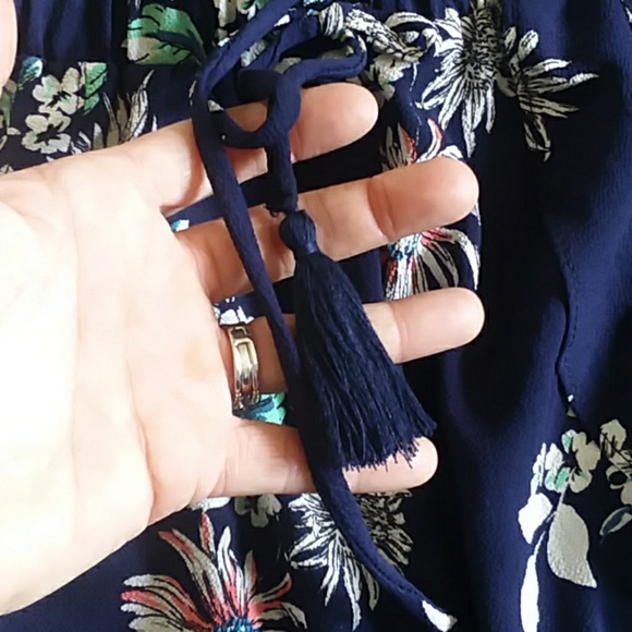 Shorts - Picture 3 of 7